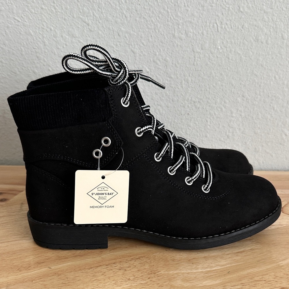 St. John's Bay Womens Shae Block Heel Hiking Boots new black